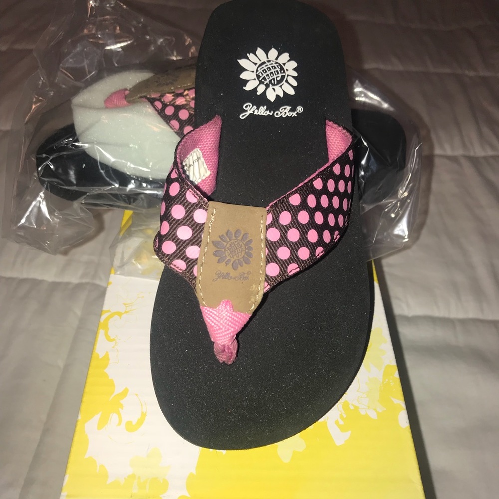 Little girls Yellow Box Flip flop